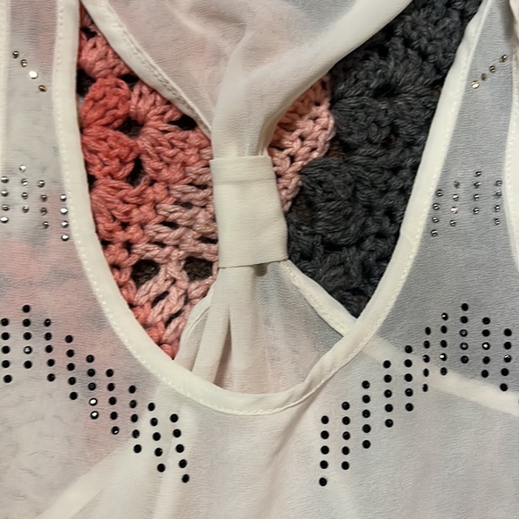 Tanktop - Picture 3 of 3